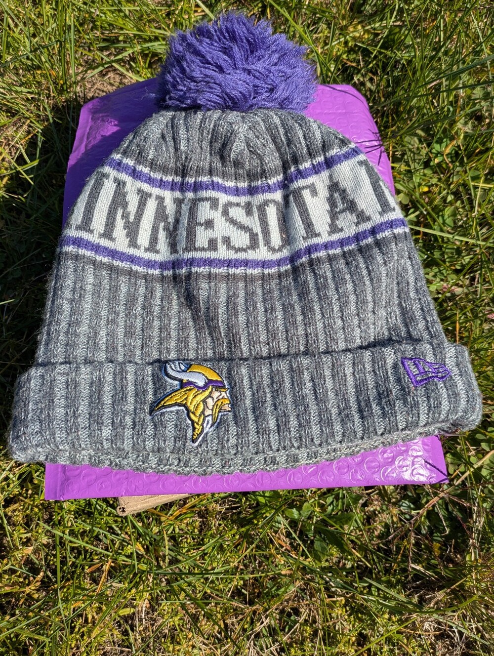 Minnesota Vikings New Era Gray & Purple Pom Beanie Winter Hat